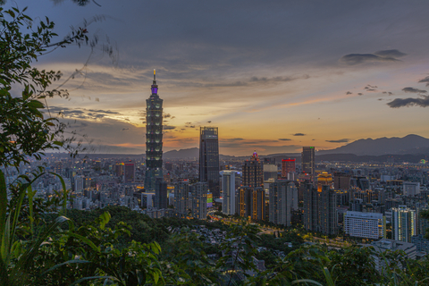 Skyline von Taipeh, der Hauptstadt Taiwan.